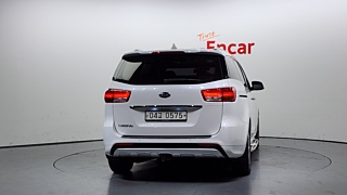 KIA CARNIVAL 2016