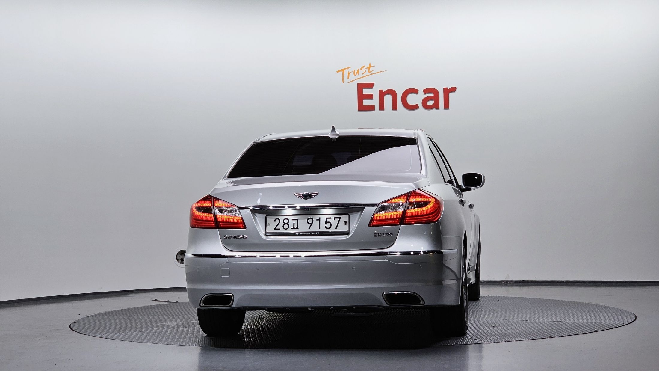 HYUNDAI GENESIS 2011