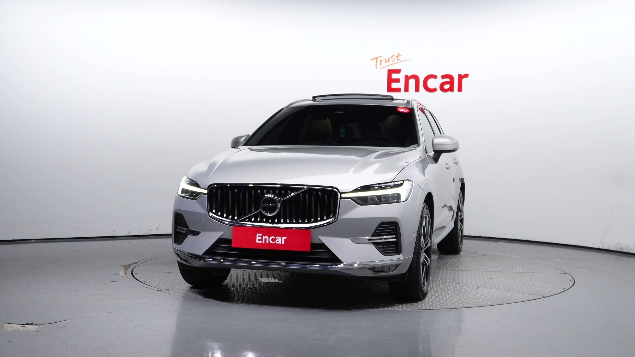 VOLVO XC60 2024