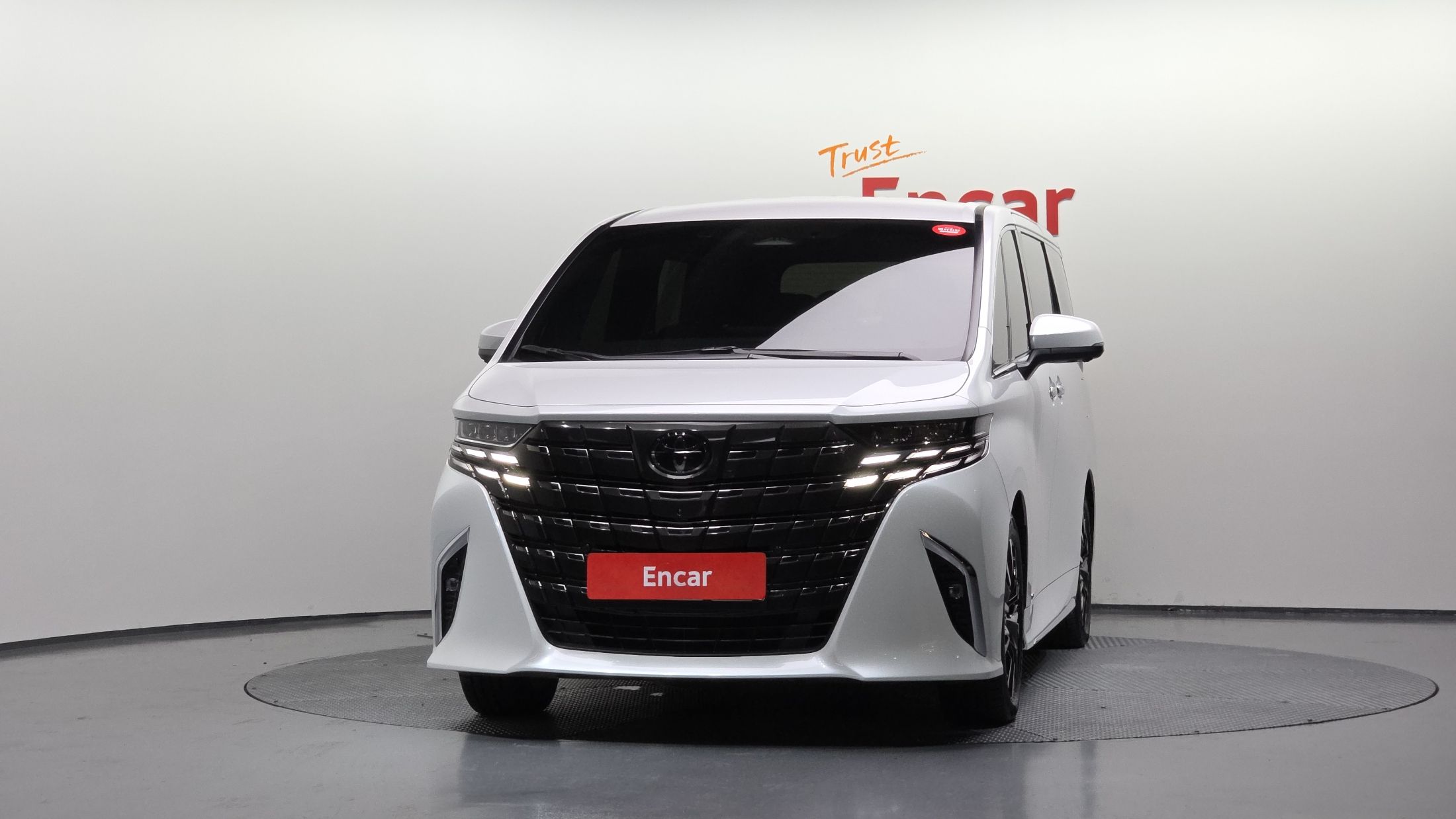TOYOTA ALPHARD 2024