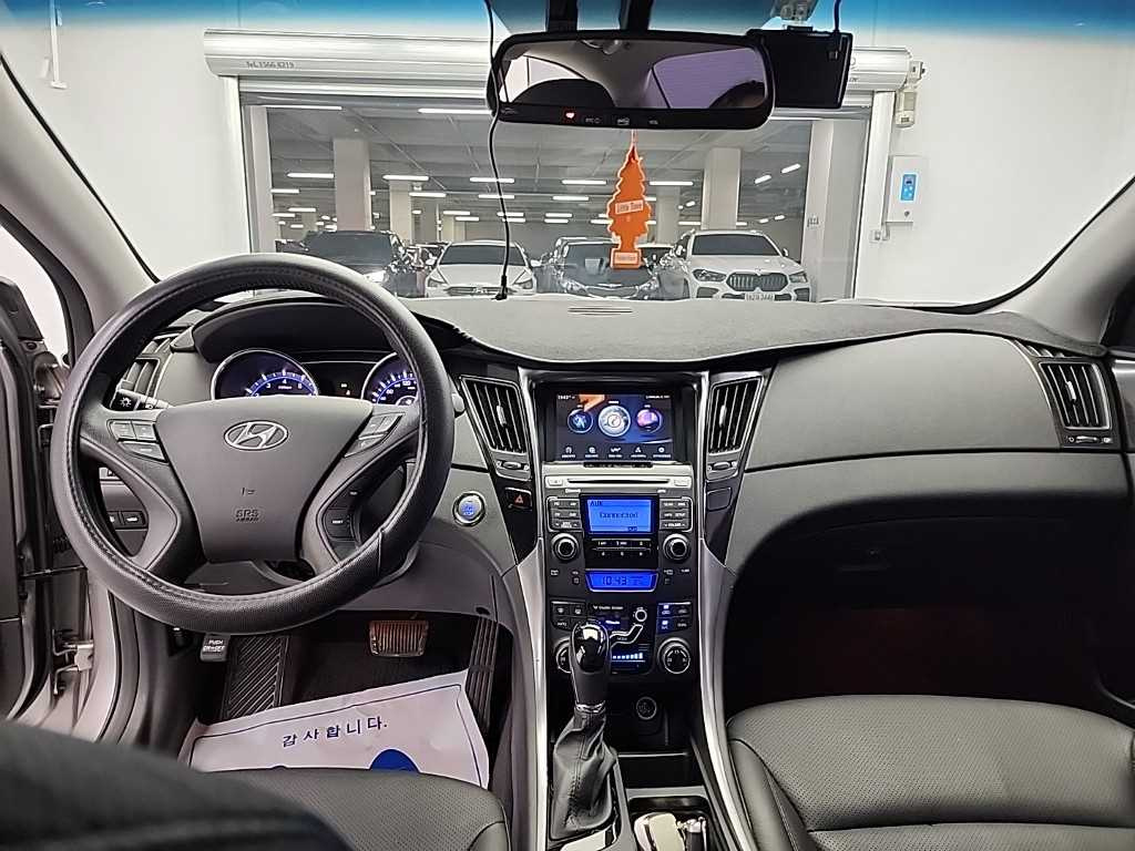 HYUNDAI SONATA YF 2012