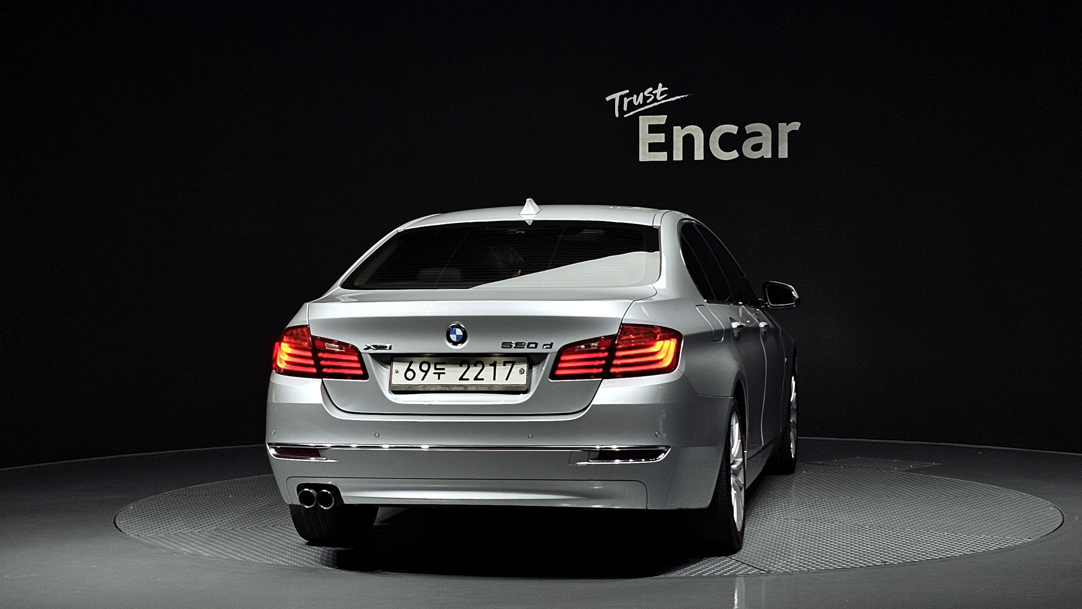 BMW 5-SERIES F10 2014
