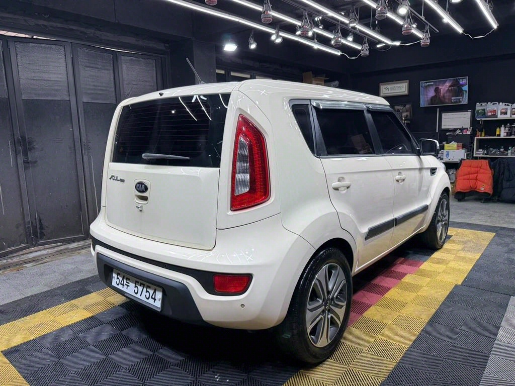 KIA SOUL 2012