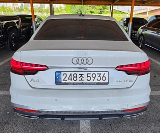 AUDI A4 B9  2021
