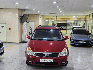 KIA CARNIVAL R 2011
