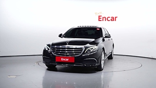 MERCEDES BENZ E-CLASS W213  2017