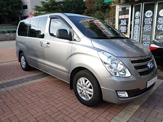 HYUNDAI STAREX GRAND  Van 5 Seater 2018