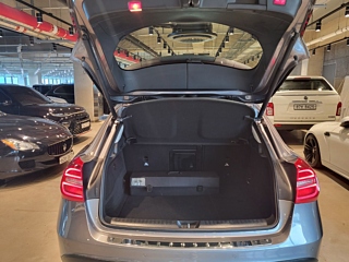 MERCEDES BENZ GLA-CLASS X156 2017