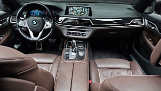 BMW 7-SERIES G11 2017