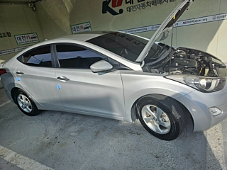HYUNDAI AVANTE MD 2012