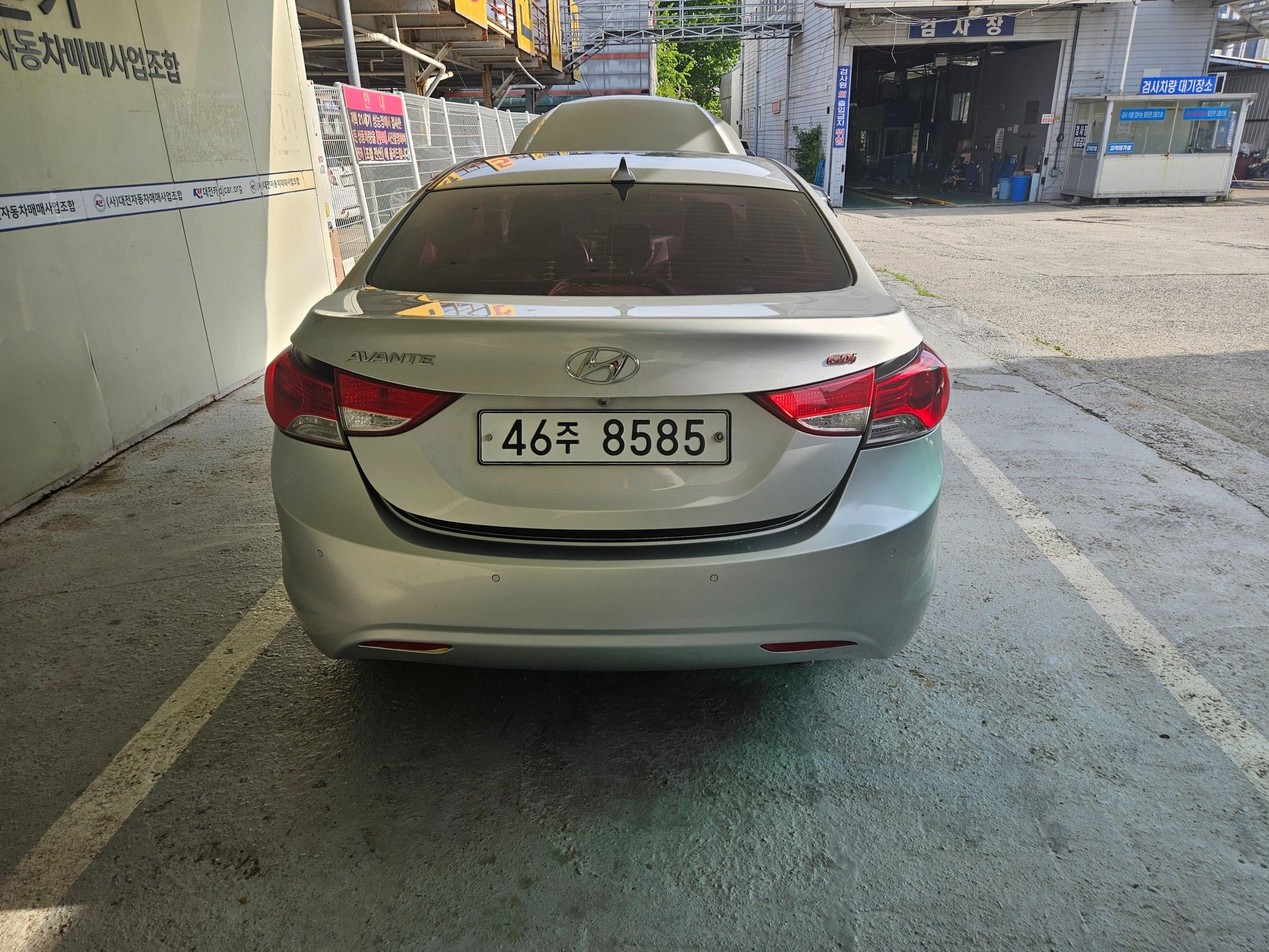 HYUNDAI AVANTE MD 2012