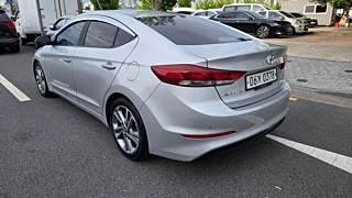 HYUNDAI AVANTE AD 2016