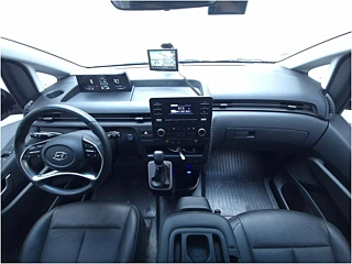 HYUNDAI STARIA 2021