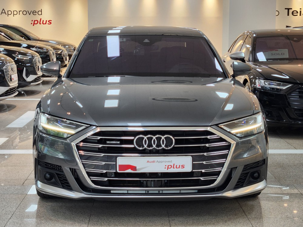 AUDI A8 D5 2021