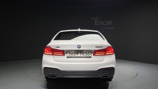 BMW 5-SERIES G30 2020