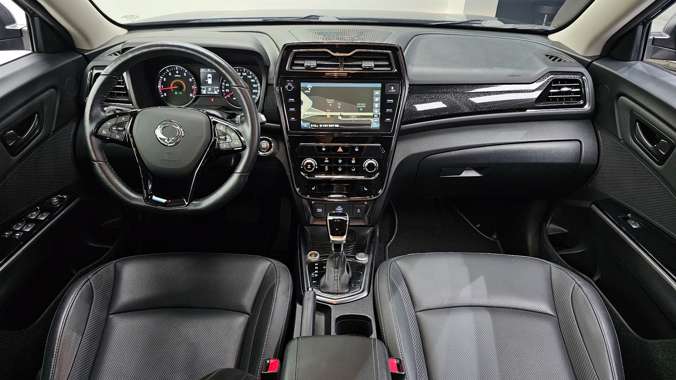 SSANGYONG TIVOLI VERY NEW 2020