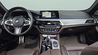 BMW 5-SERIES G30 2019