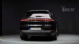 PORSCHE CAYENNE PO536 2024