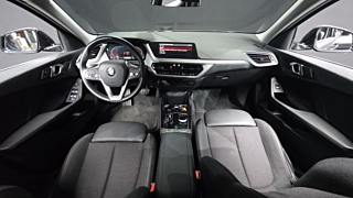 BMW 1-SERIES F40 2020