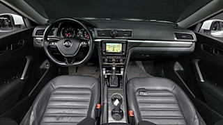 VOLKSWAGEN PASSAT 2018