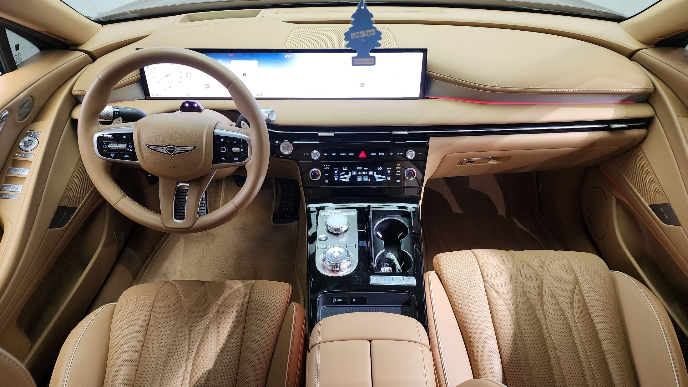 GENESIS G80 RG3 2024