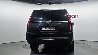 CADILLAC ESCALADE 2017