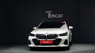 BMW 5-SERIES G60 2023