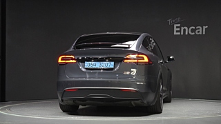 TESLA MODEL X 2023