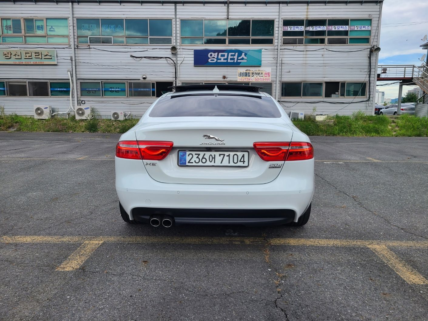 JAGUAR XE 2017