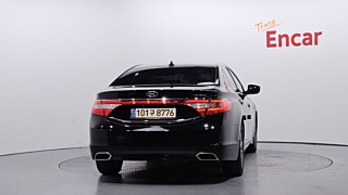 HYUNDAI GRANDEUR HG 2016