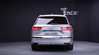 AUDI Q7 4M 2016