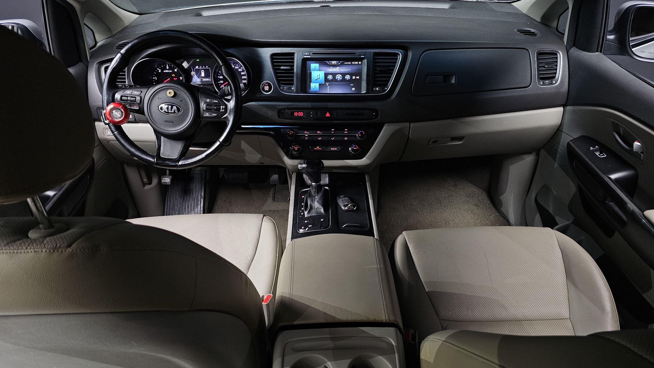KIA CARNIVAL 2014