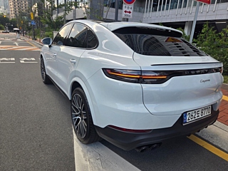 PORSCHE CAYENNE PO536 2021