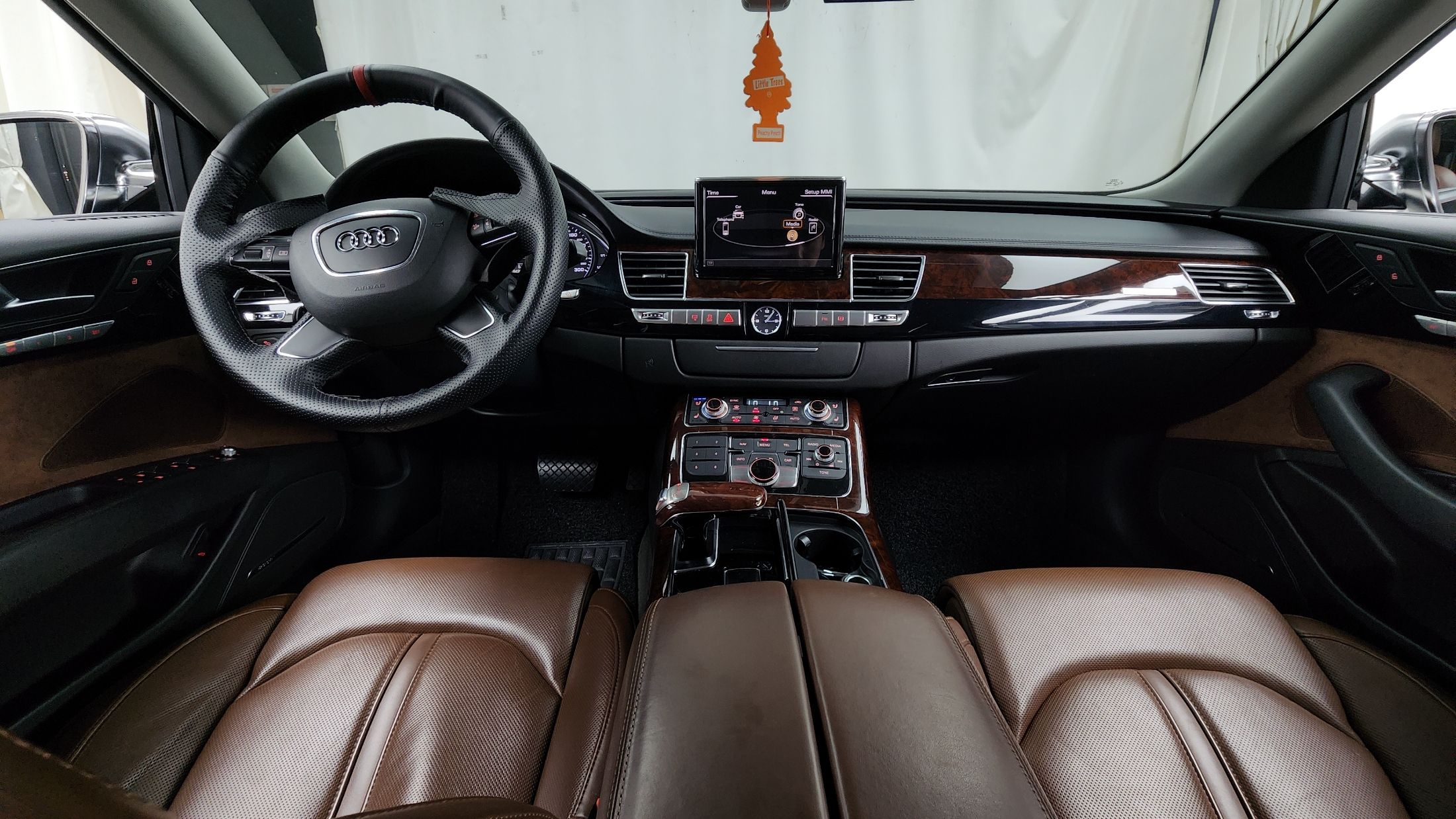 AUDI A8 2010