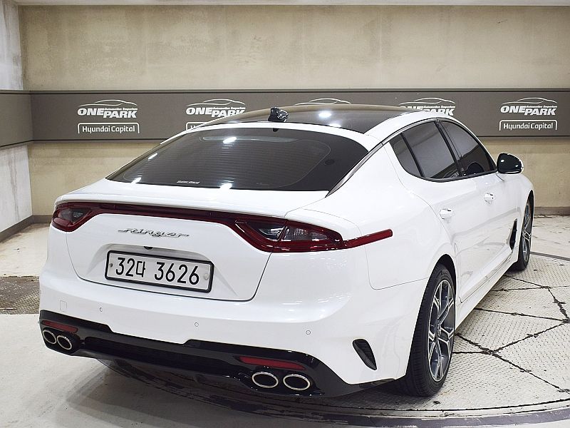 KIA STINGER 2018