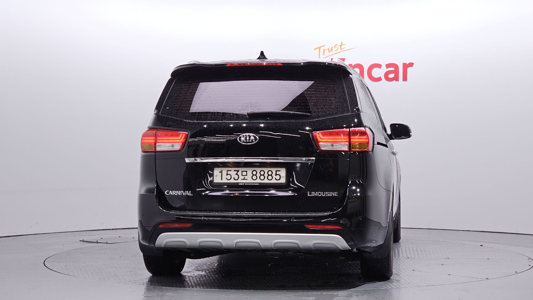 KIA CARNIVAL 2015