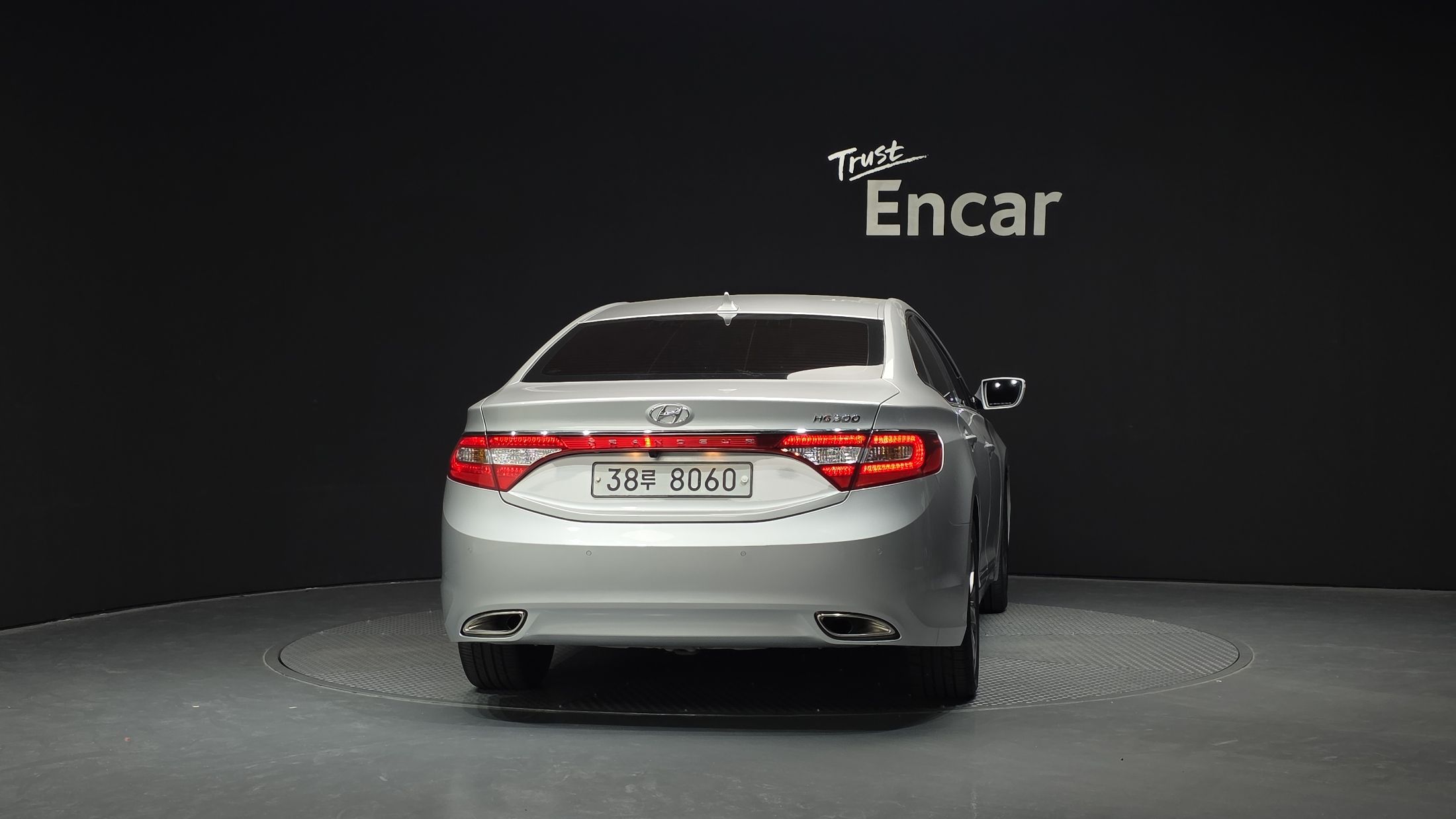 HYUNDAI GRANDEUR HG 2011