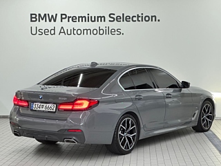 BMW 5-SERIES G30 2021