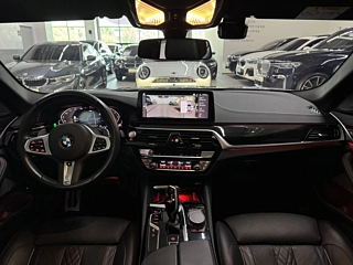 BMW 5-SERIES G30 2021