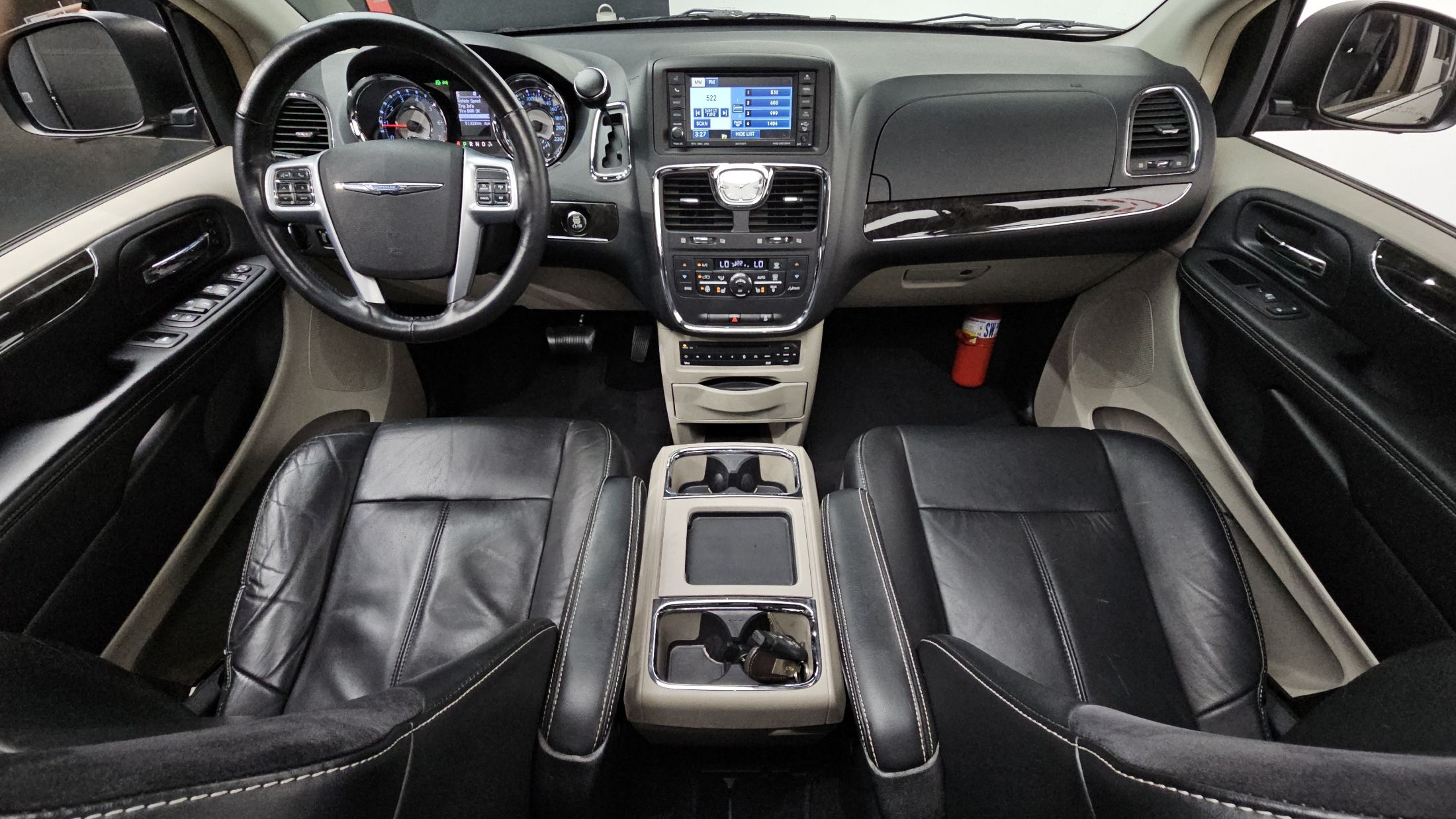 CHRYSLER GRAND VOYAGER 2011