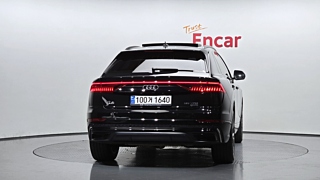 AUDI Q8 4M 2022
