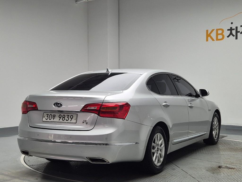 KIA K7 2010
