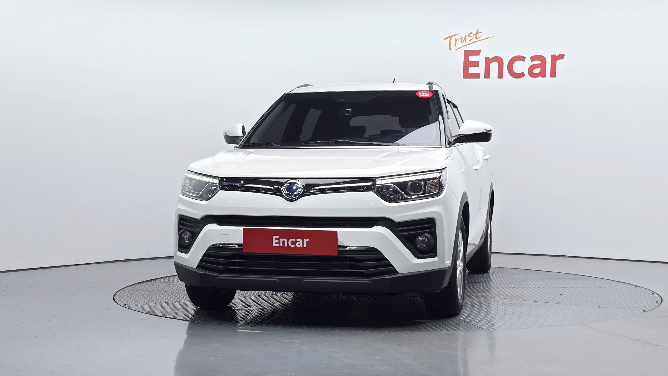 SSANGYONG TIVOLI VERY NEW 2020