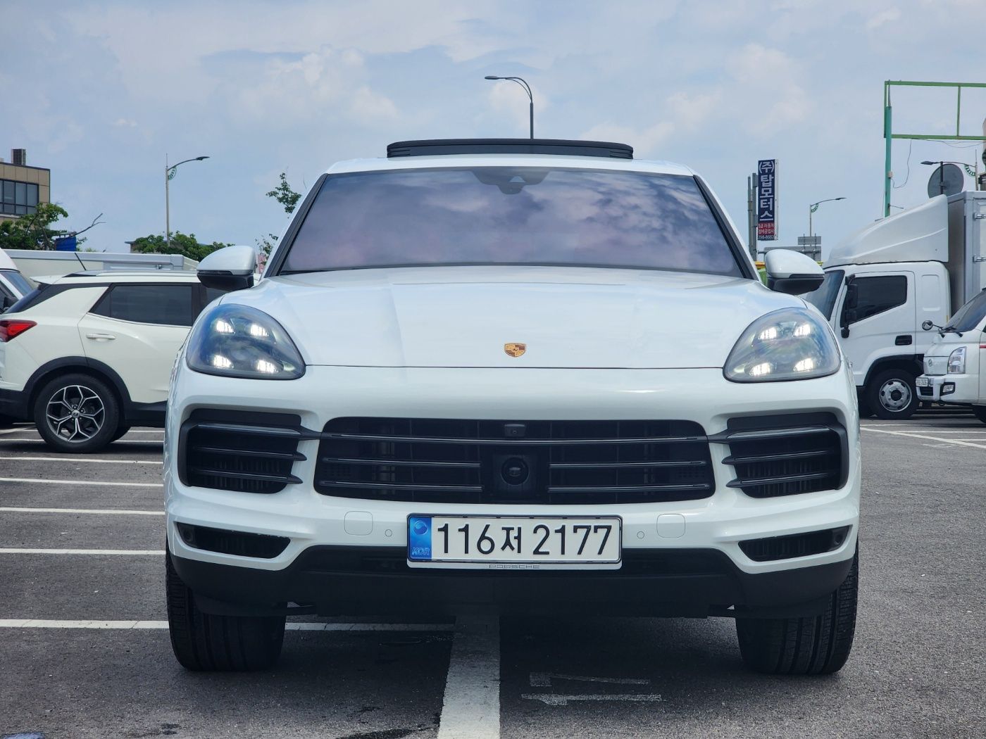 PORSCHE CAYENNE PO536 2023