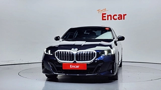 BMW 5-SERIES G60 2023