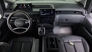 HYUNDAI STARIA 2023