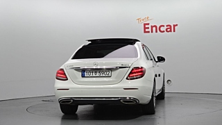 MERCEDES BENZ E-CLASS W213 2016