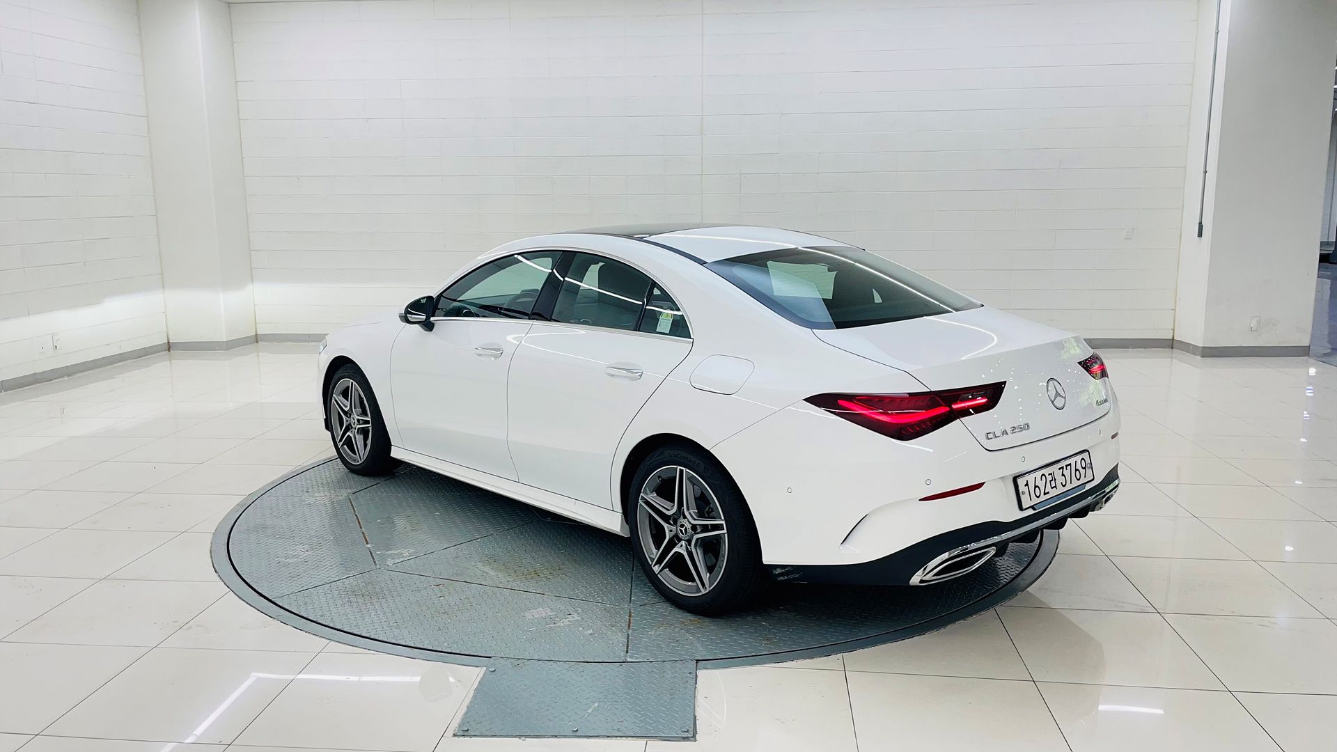MERCEDES BENZ CLA-CLASS C118 2024
