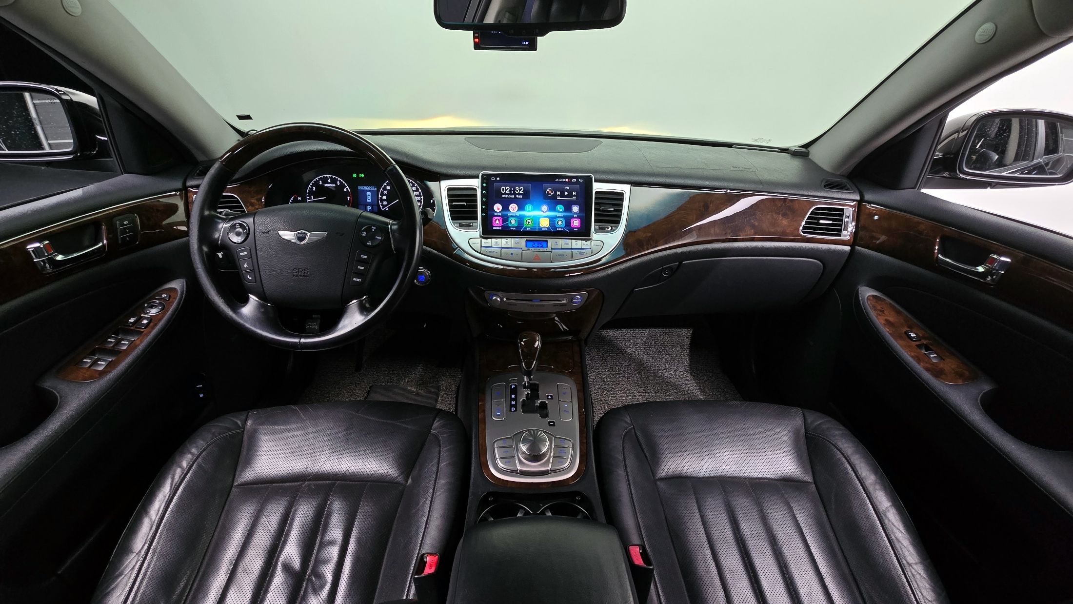 HYUNDAI GENESIS 2009