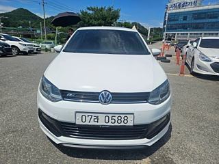 VOLKSWAGEN POLO  1.4 TDI R-Line 2015